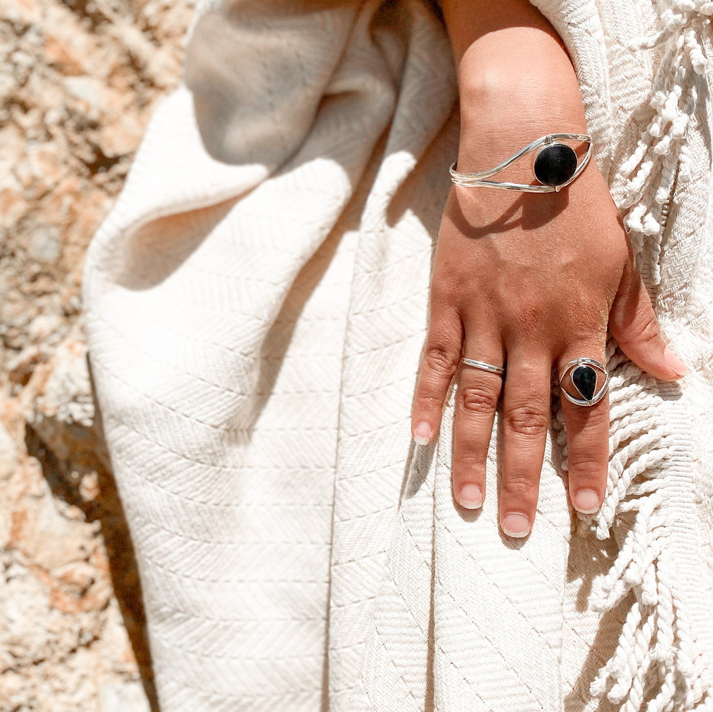 Round Silver Reversible Bracelet