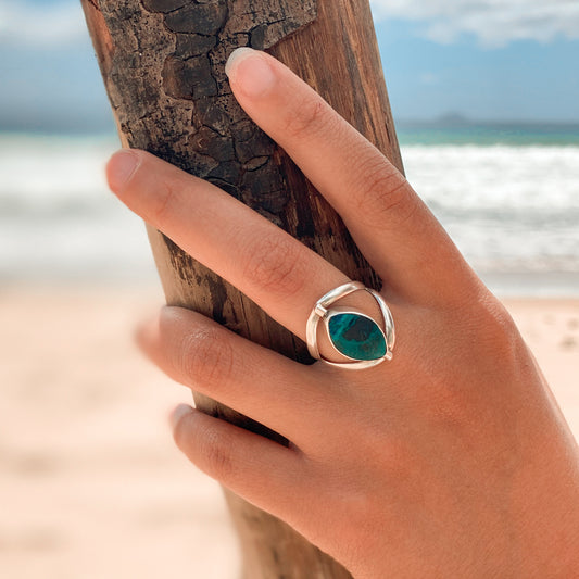 Eye Shape Silver Reversible Ring